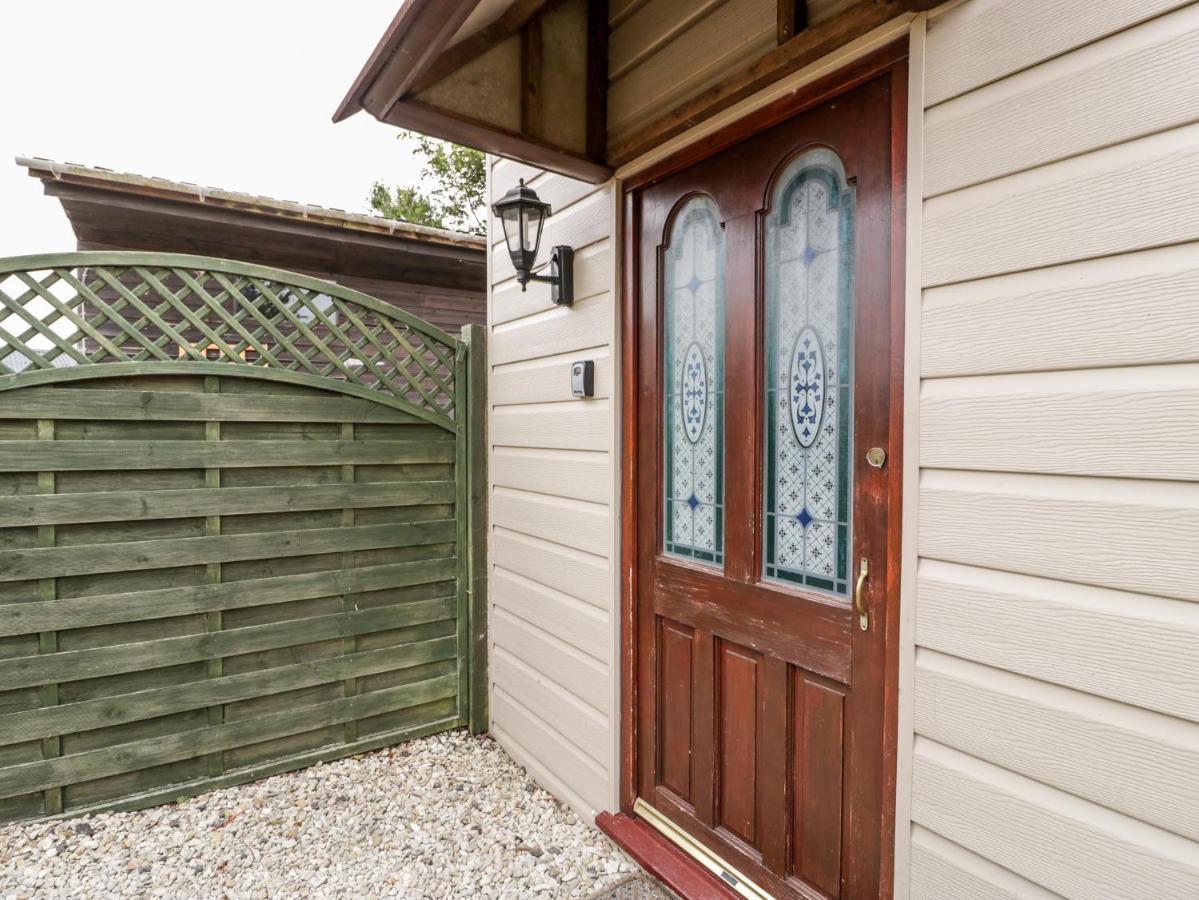 Wisteria Chalet Cote Exterior photo